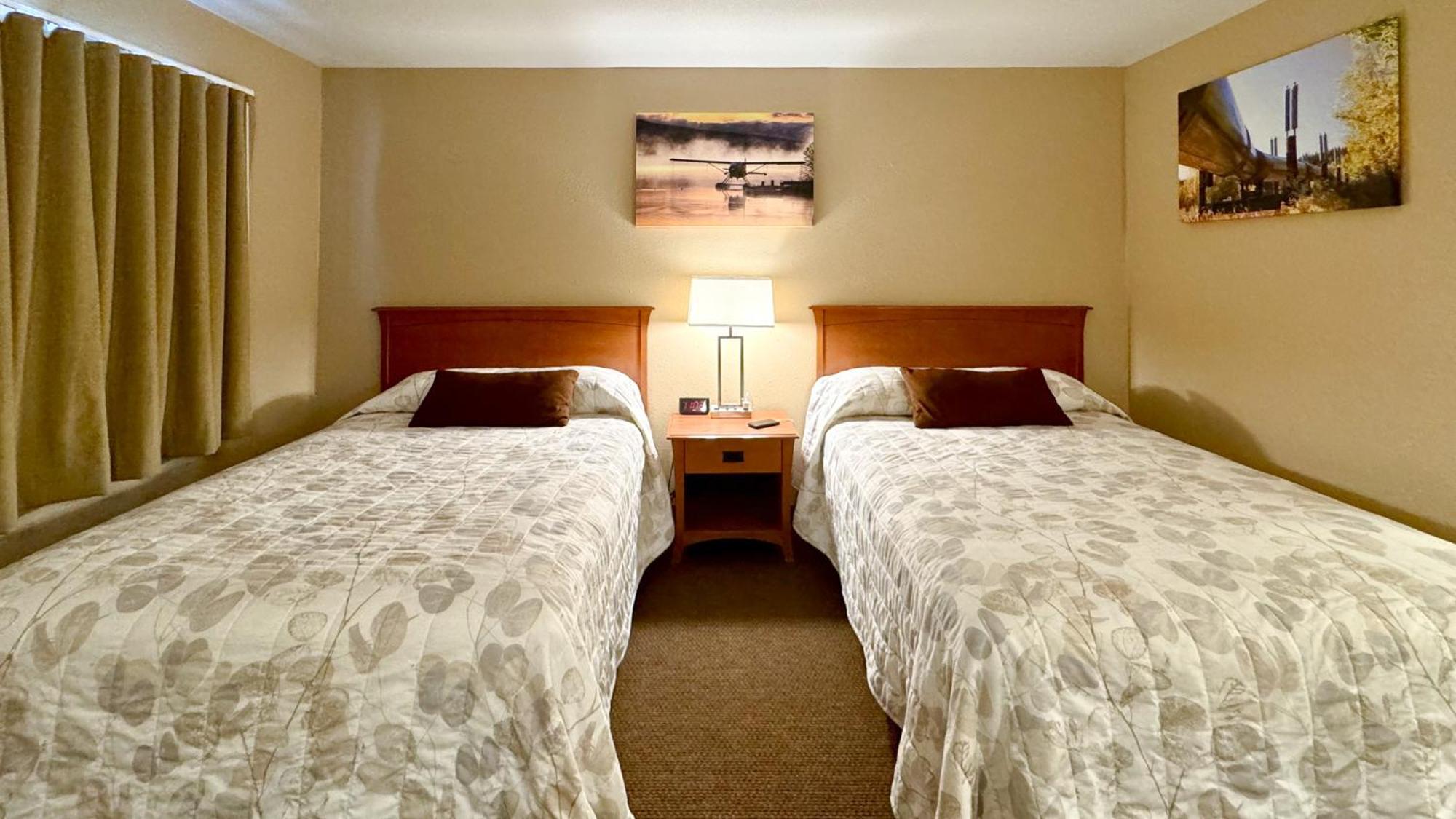 Young'S Motel Tok Luaran gambar