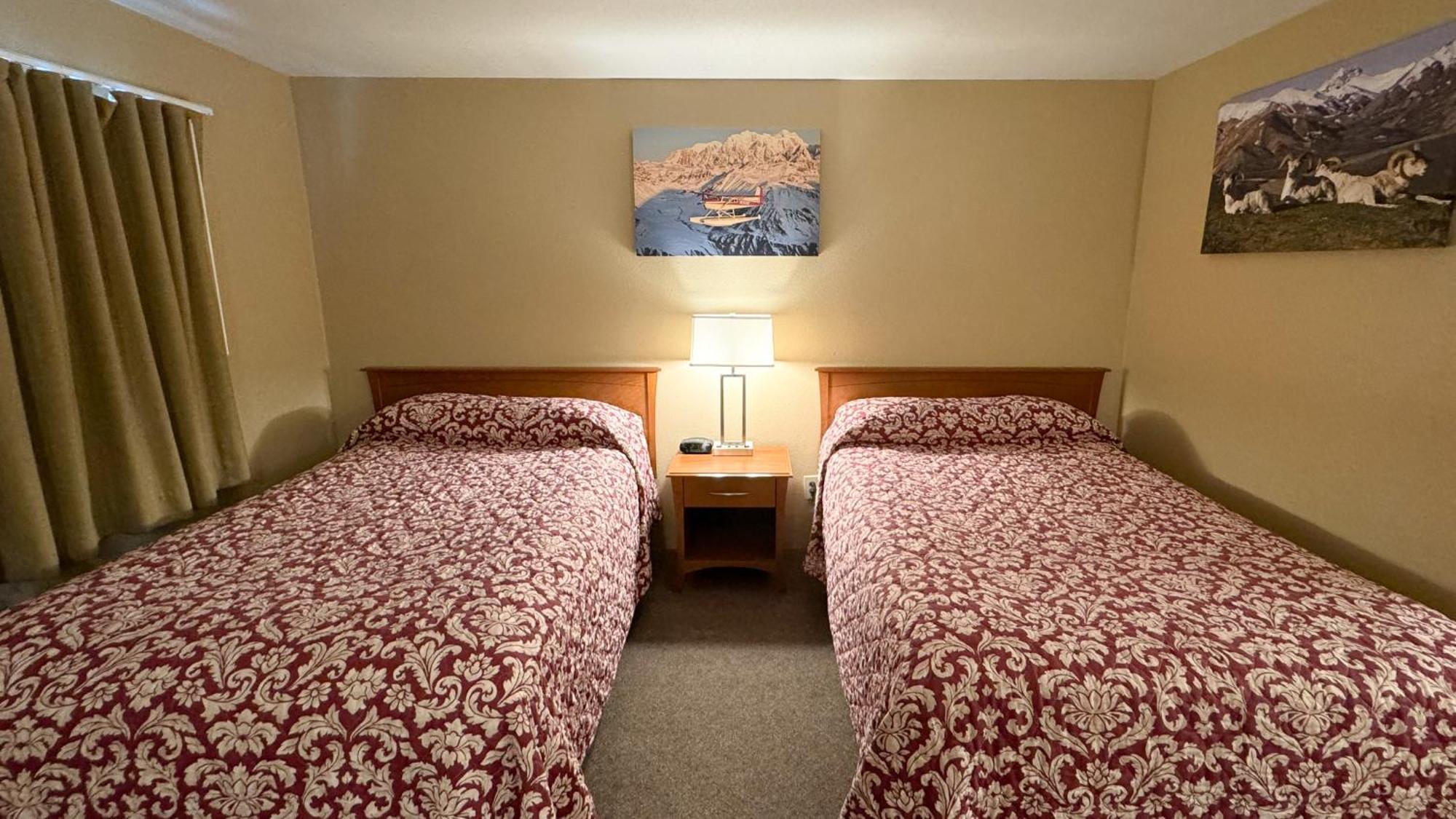Young'S Motel Tok Luaran gambar